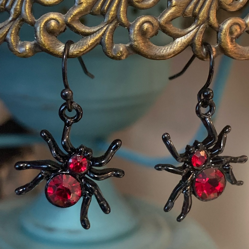 Black with Red Rhinestone Spider Earrings new